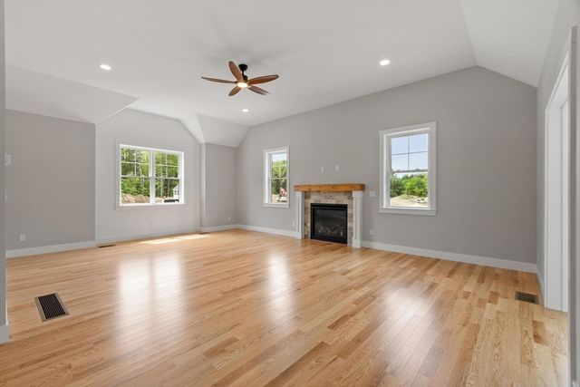16 Unkety Brook Way, Dunstable, MA 01827