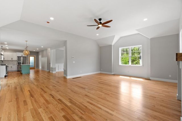 16 Unkety Brook Way, Dunstable, MA 01827