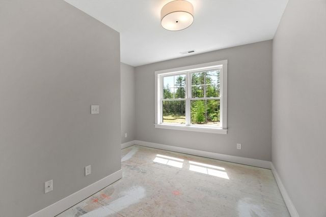 16 Unkety Brook Way, Dunstable, MA 01827