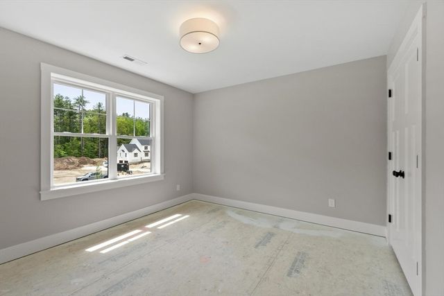 16 Unkety Brook Way, Dunstable, MA 01827