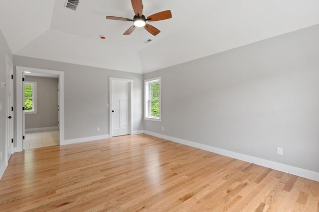 16 Unkety Brook Way, Dunstable, MA 01827