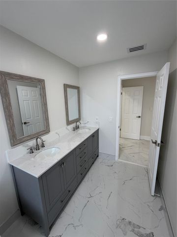 1360 NW 94th Ave, Plantation, FL 33322