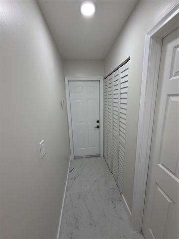 1360 NW 94th Ave, Plantation, FL 33322
