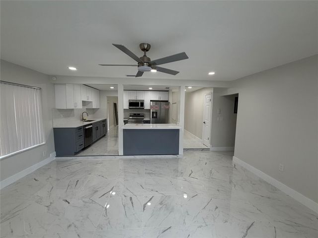 1360 NW 94th Ave, Plantation, FL 33322