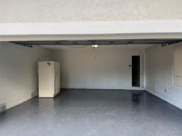 1360 NW 94th Ave, Plantation, FL 33322
