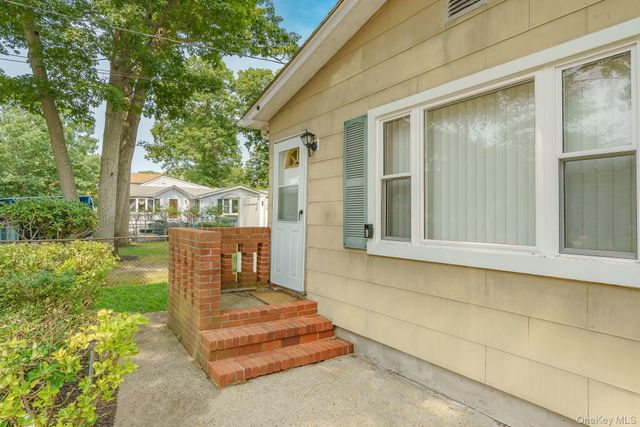 49 Salem Street, Patchogue, NY 11772