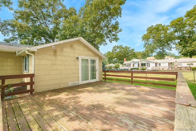49 Salem Street, Patchogue, NY 11772