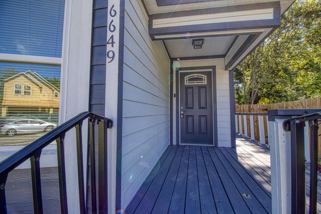 6649 Lozier Street, Houston, TX 77021