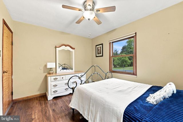 209 HILL RD, Elverson, PA 19520