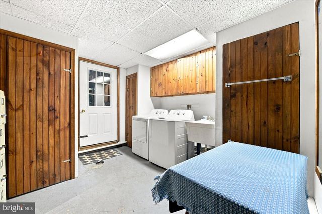 209 HILL RD, Elverson, PA 19520