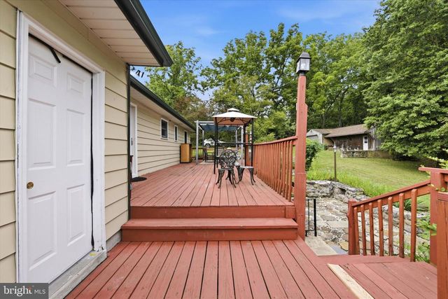 209 HILL RD, Elverson, PA 19520