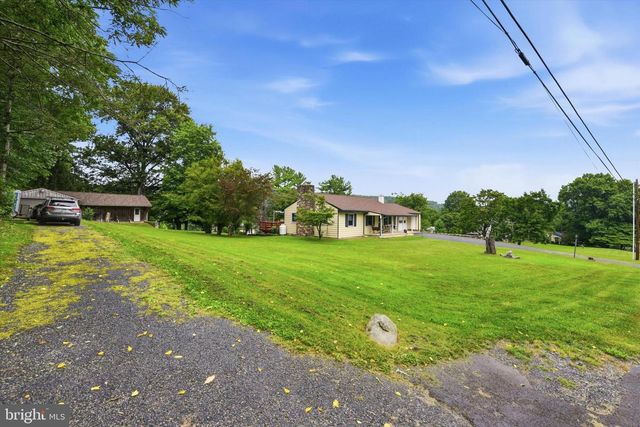 209 HILL RD, Elverson, PA 19520