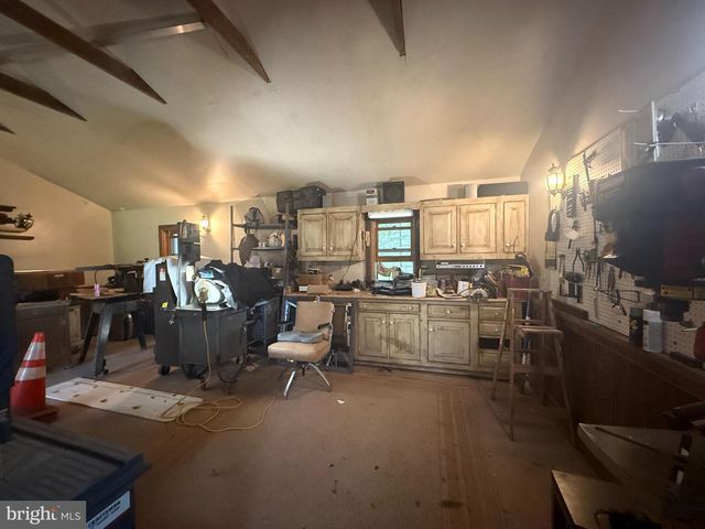 209 HILL RD, Elverson, PA 19520