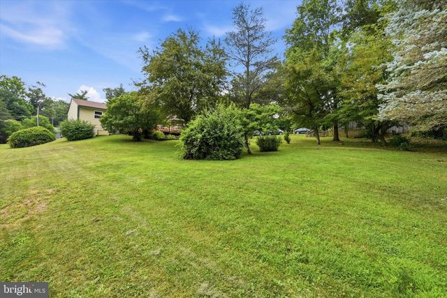 209 HILL RD, Elverson, PA 19520