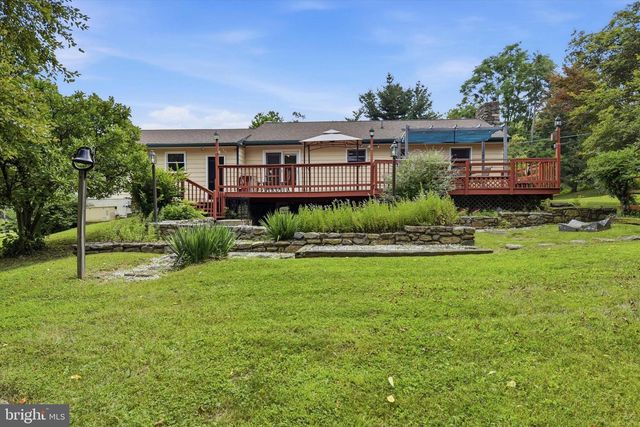 209 HILL RD, Elverson, PA 19520