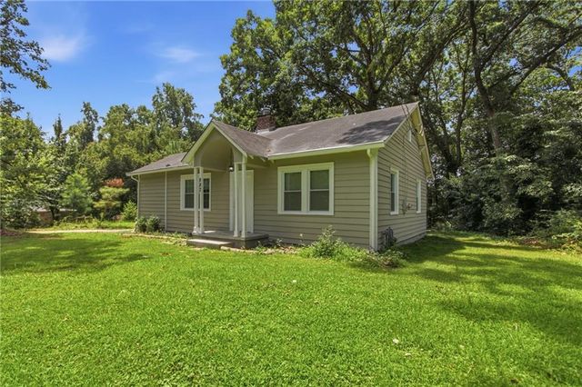 887 Ellis Road, Stone Mountain, GA 30083