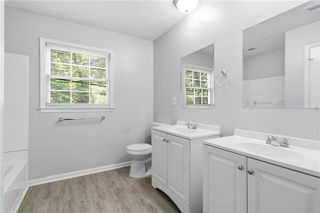 887 Ellis Road, Stone Mountain, GA 30083