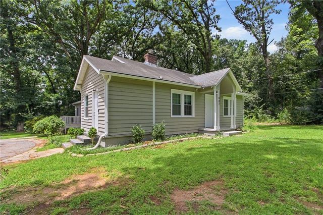 887 Ellis Road, Stone Mountain, GA 30083