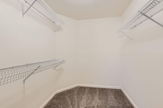 105 Meadowlark LN, Kyle, TX 78640