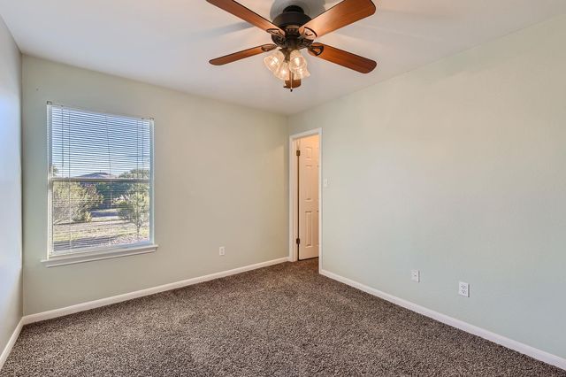 105 Meadowlark LN, Kyle, TX 78640