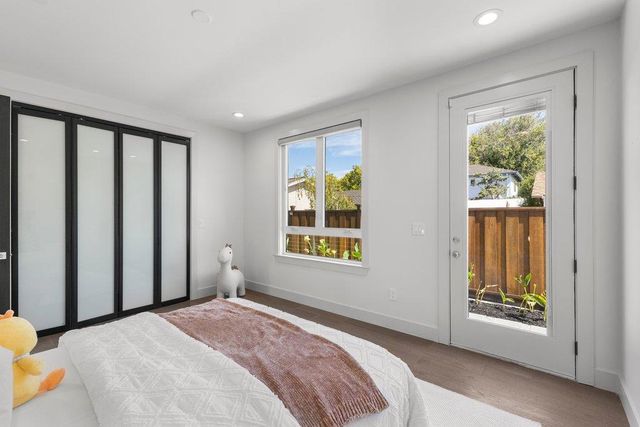 3080 South Court, Palo Alto, CA 94306