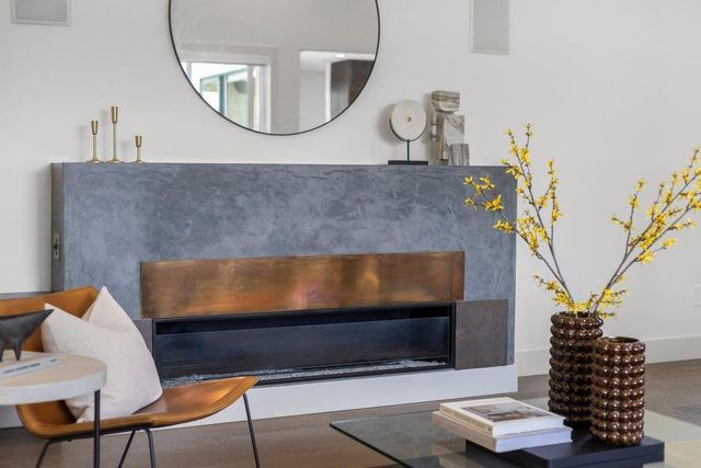 3080 South Court, Palo Alto, CA 94306