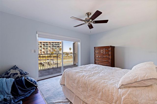 12592 N CAPRI CIRCLE 6, Treasure Island, FL 33706