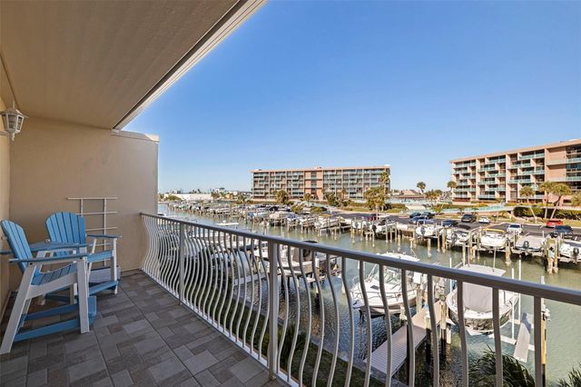 12592 N CAPRI CIRCLE 6, Treasure Island, FL 33706