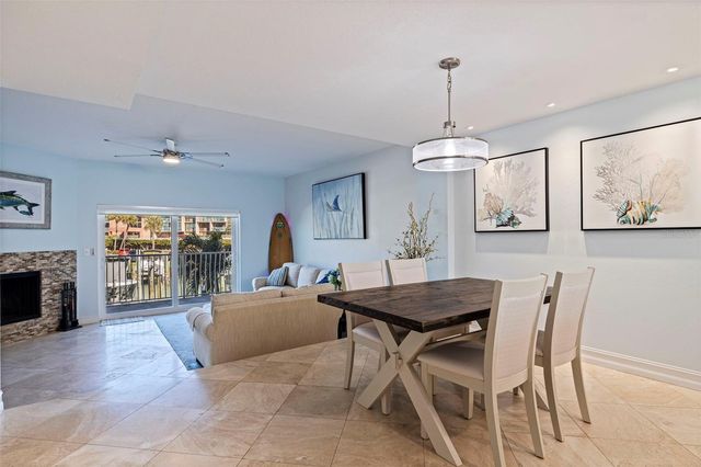 12592 N CAPRI CIRCLE 6, Treasure Island, FL 33706