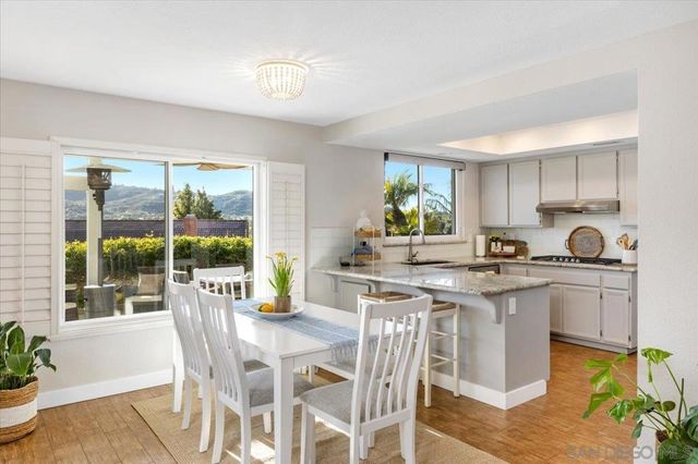 962 Chardonney Way, Escondido, CA 92029