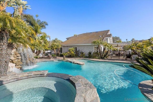 962 Chardonney Way, Escondido, CA 92029
