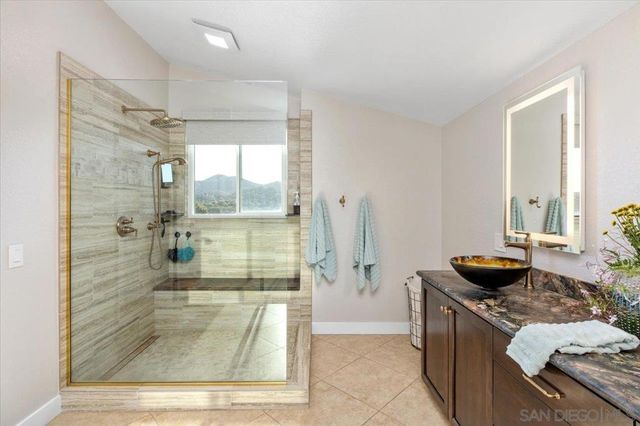 962 Chardonney Way, Escondido, CA 92029