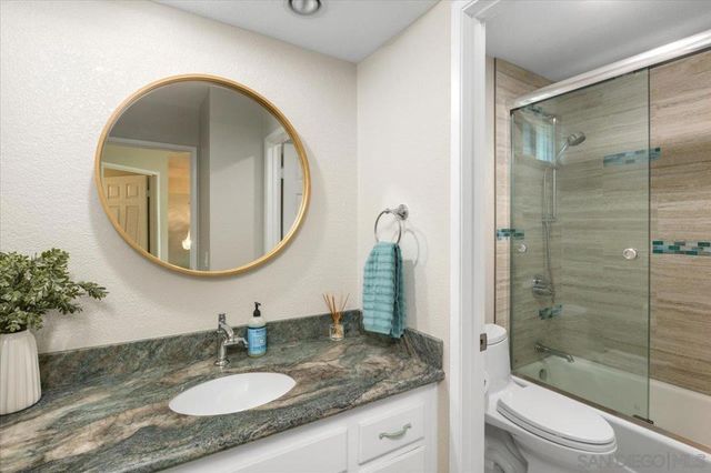 962 Chardonney Way, Escondido, CA 92029