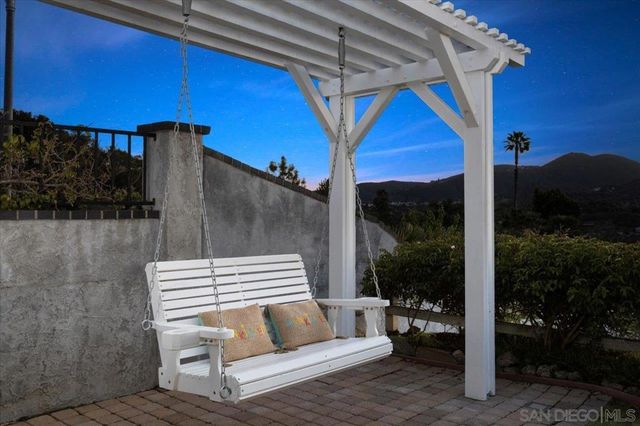 962 Chardonney Way, Escondido, CA 92029