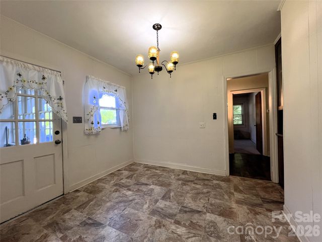 209 S Roxford Road, Kings Mountain, NC 28086