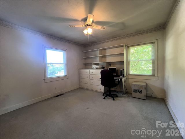 209 S Roxford Road, Kings Mountain, NC 28086