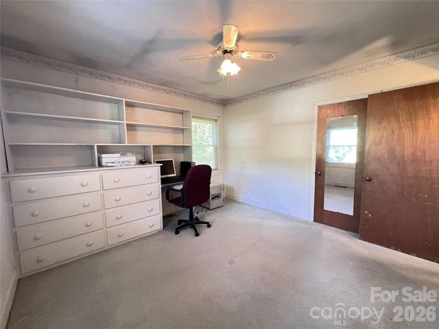 209 S Roxford Road, Kings Mountain, NC 28086
