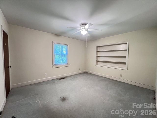 209 S Roxford Road, Kings Mountain, NC 28086