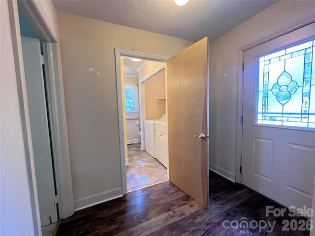 209 S Roxford Road, Kings Mountain, NC 28086
