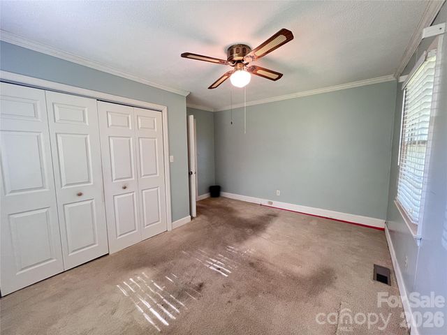 209 S Roxford Road, Kings Mountain, NC 28086