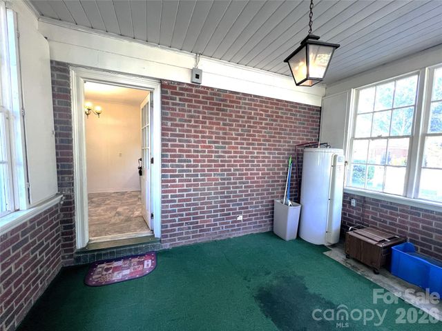 209 S Roxford Road, Kings Mountain, NC 28086