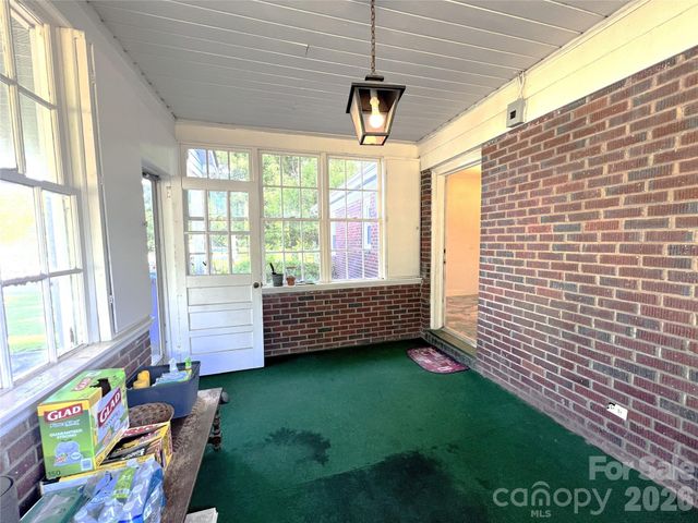 209 S Roxford Road, Kings Mountain, NC 28086