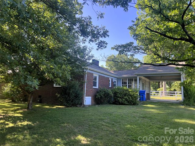 209 S Roxford Road, Kings Mountain, NC 28086