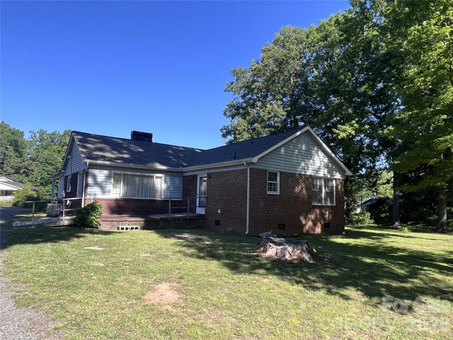 209 S Roxford Road, Kings Mountain, NC 28086