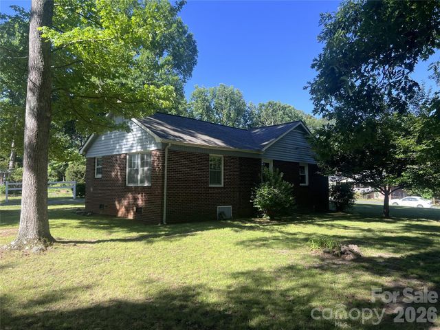 209 S Roxford Road, Kings Mountain, NC 28086