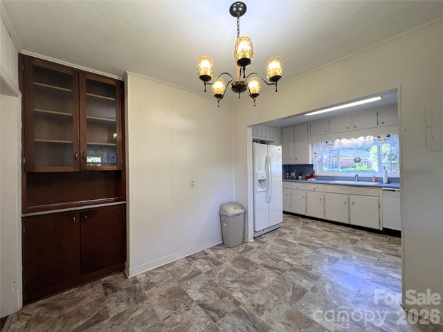209 S Roxford Road, Kings Mountain, NC 28086