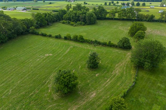 750 Elizabeth Station Road, Paris, KY 40361