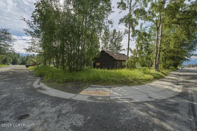 229 N Alaska Street, Palmer, AK 99645