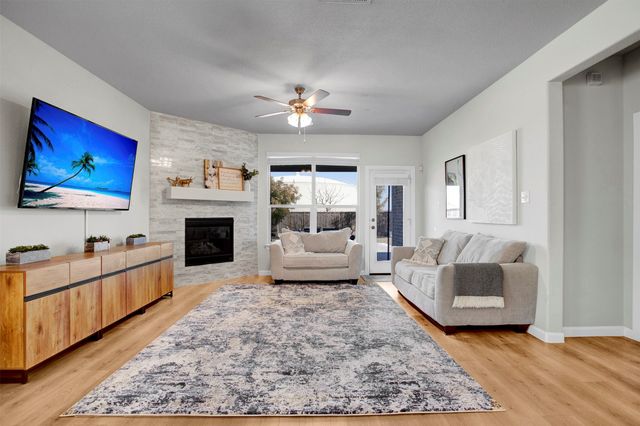 534 Tuscany Drive, Forney, TX 75126