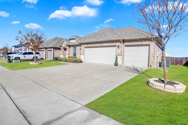 534 Tuscany Drive, Forney, TX 75126
